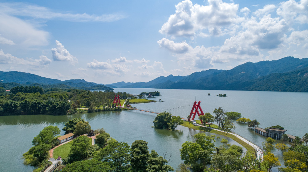 曾文水庫峽谷音樂會  草地市集大放送！消費滿百抽機車