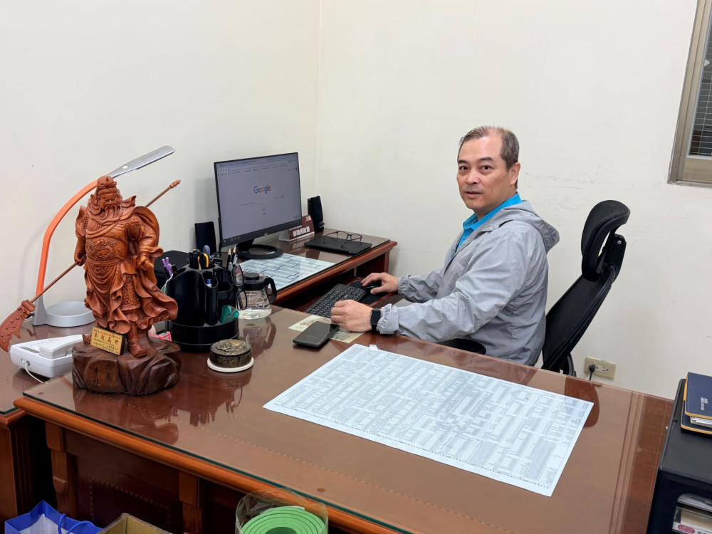 71歲退休師連續肇逃  南投警少年隊長即刻攔截