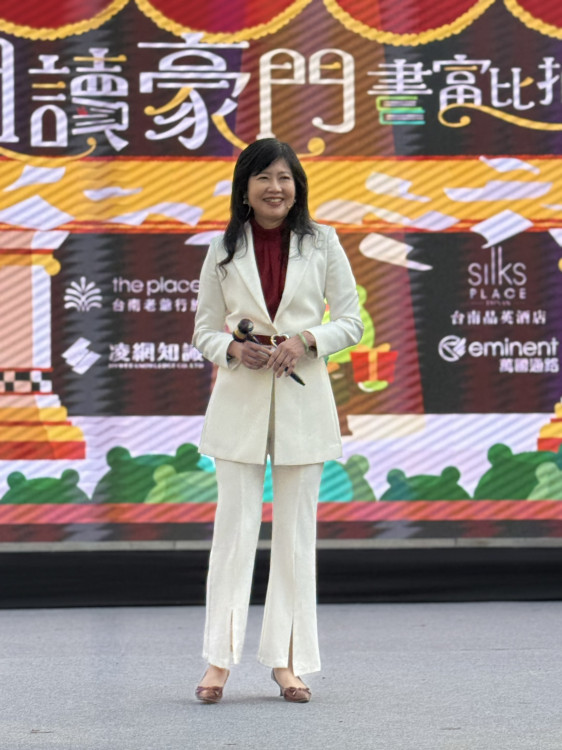 南市圖首度舉辦書富比拍賣會大獲好評