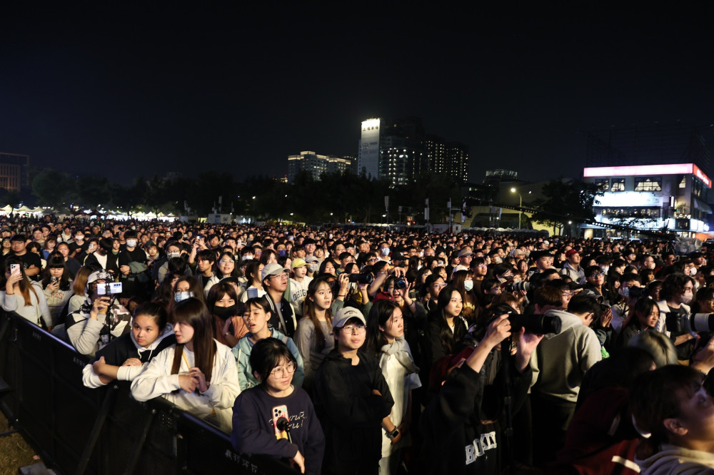 「2026台南好young」耶誕搖滾演唱會國內外卡司齊聚接力開唱 吸引15萬人次參加