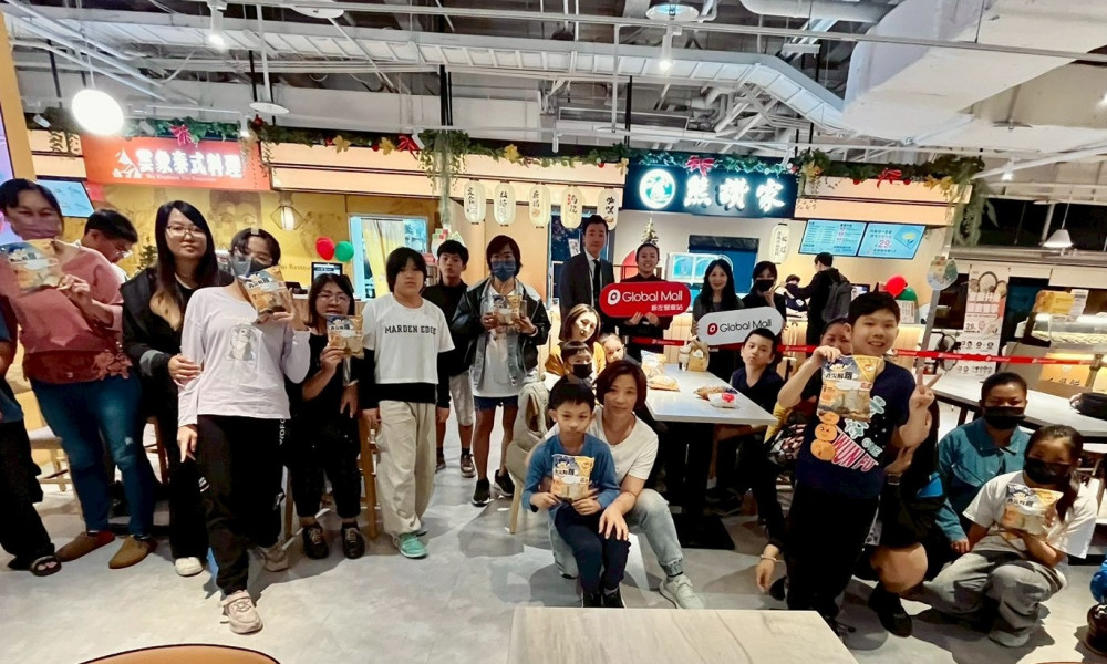 Global Mall新左營車站「20週年耶誕嘉年華」限量驚喜禮包搶翻天