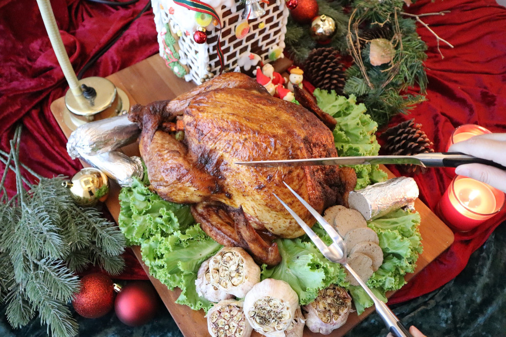 福爾摩沙遊艇酒店聖誕禮讚，自助餐、火雞禮籃、甜點同步精彩！