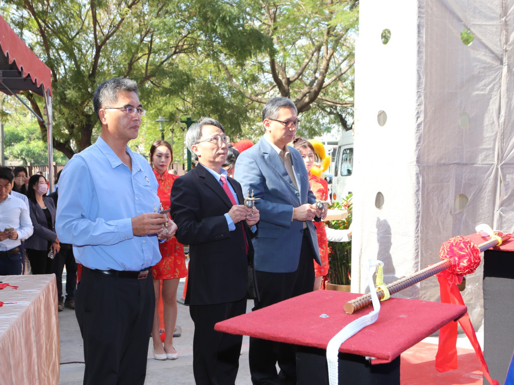 台船「船佳堡」今上樑！造船級精密工藝打造夢想家園