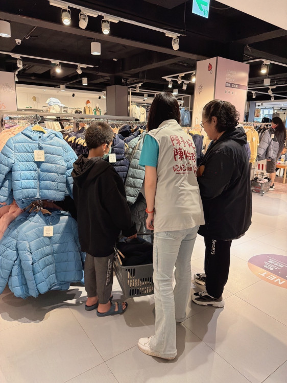 NET花蓮一店送暖　陳亭妃、陳怡珍、企業攜手助弱勢災後復原