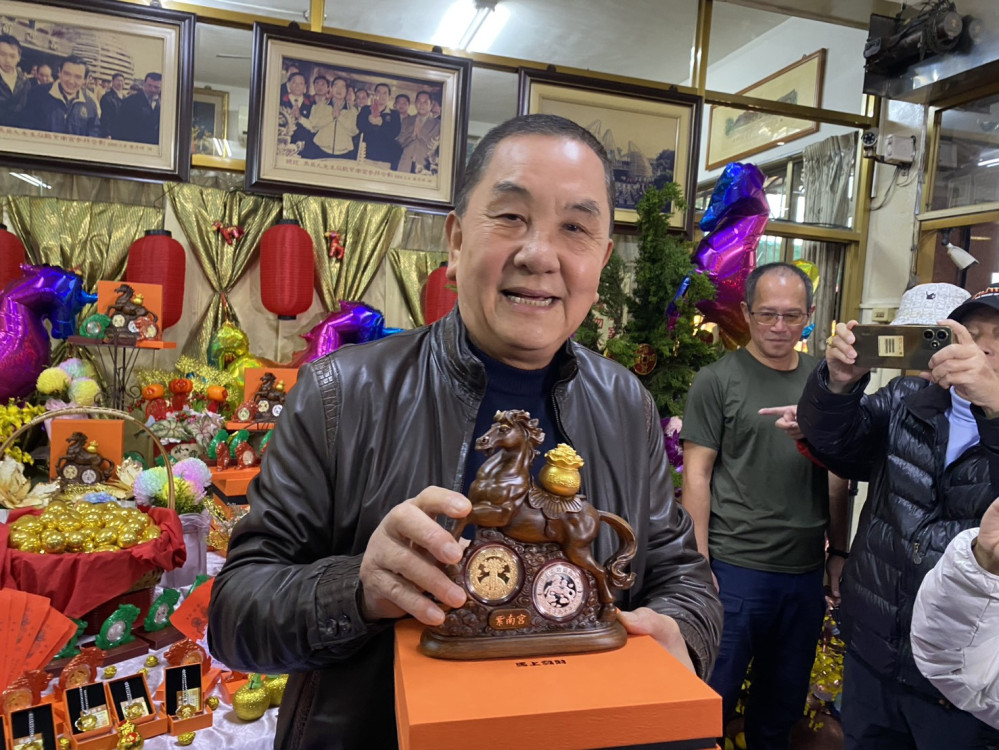 紫南宮馬年錢母元旦發放 馬上發財一路奔騰！