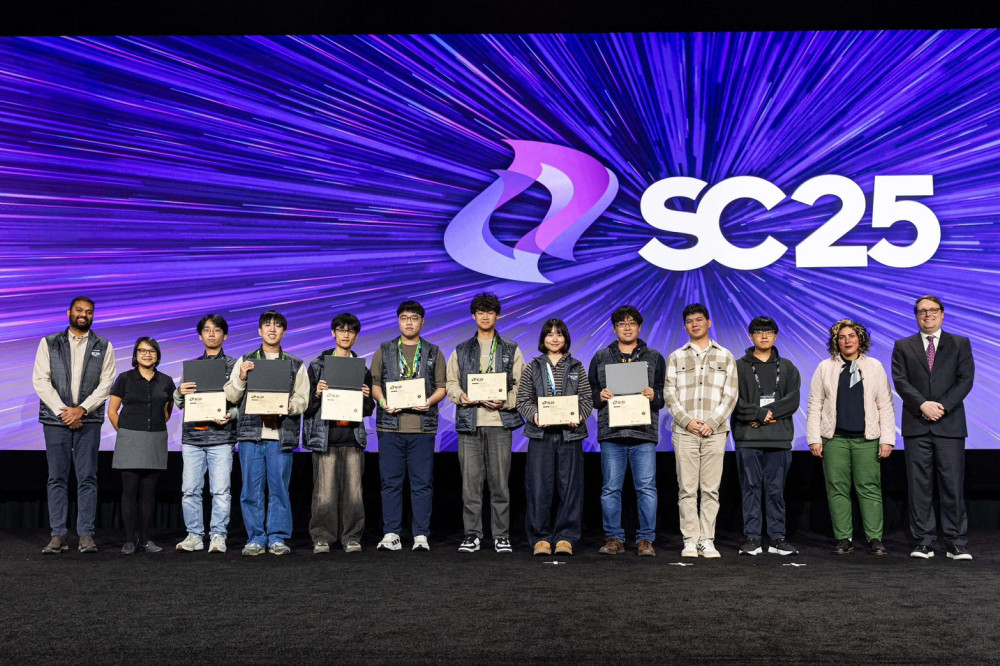 國研院攜手育才、臺灣實力國際發光　臺大代表隊勇奪國際SCC賽總冠軍