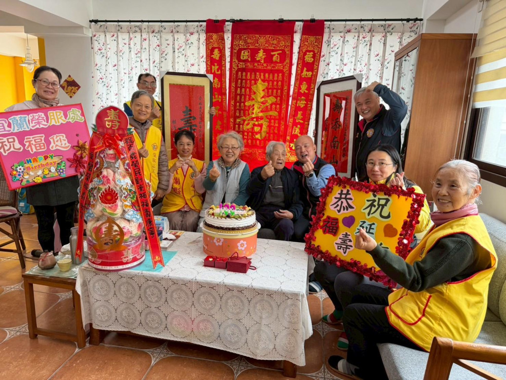 百歲榮民劉崇祐紀壽 宜蘭榮服榮歡欣慶生