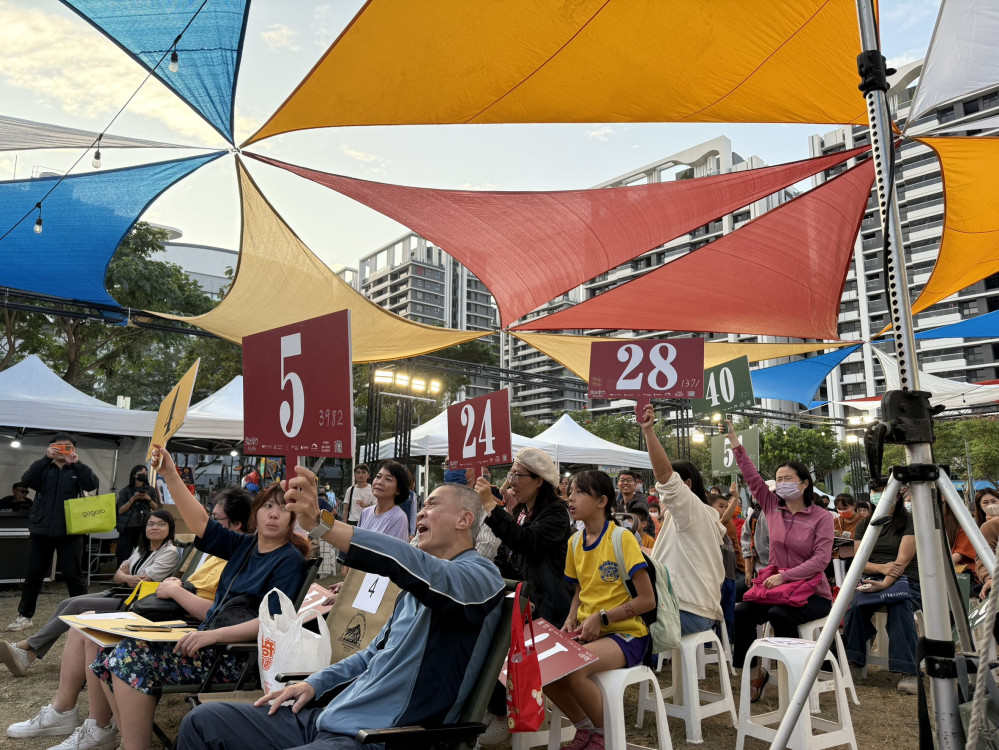 南市圖首度舉辦書富比拍賣會大獲好評