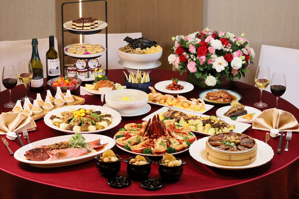 高雄萬豪酒店雙天后壓陣！跨年夜澎湃珍饌與20萬獎項迎光翱翔