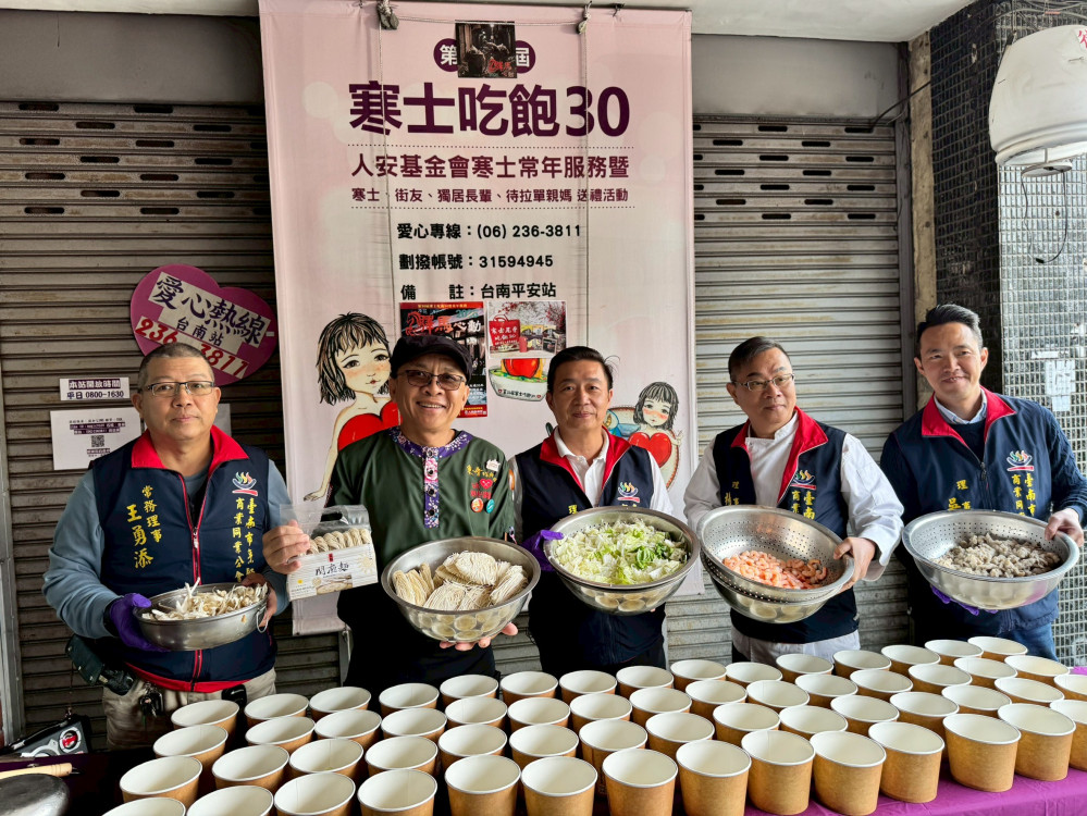 米其林必比登名店暖心獻愛！蔡瑞成總舖師為寒士煮「鳳梨打魯麵」