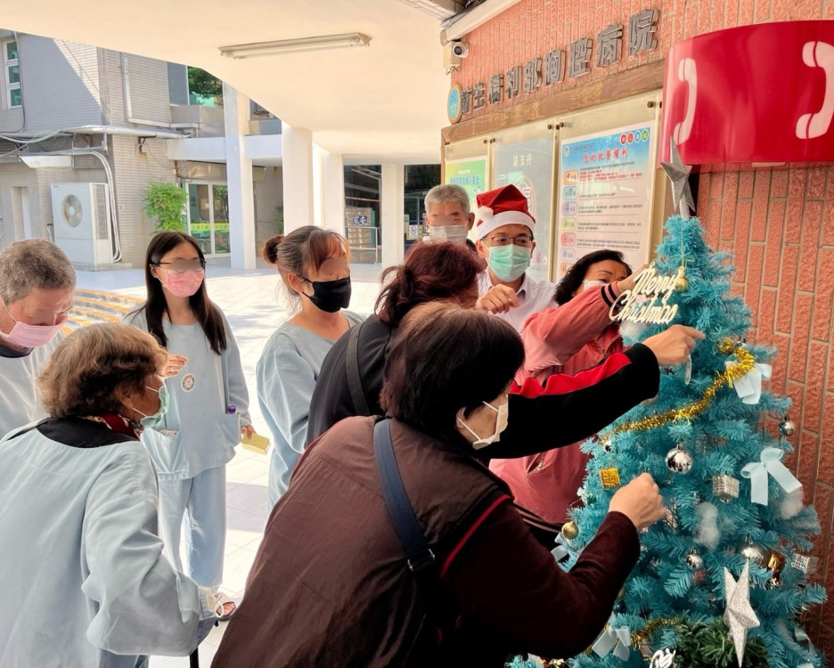 音樂傳情手作寄意 胸腔病院聖誕活動為病人帶來希望與暖意