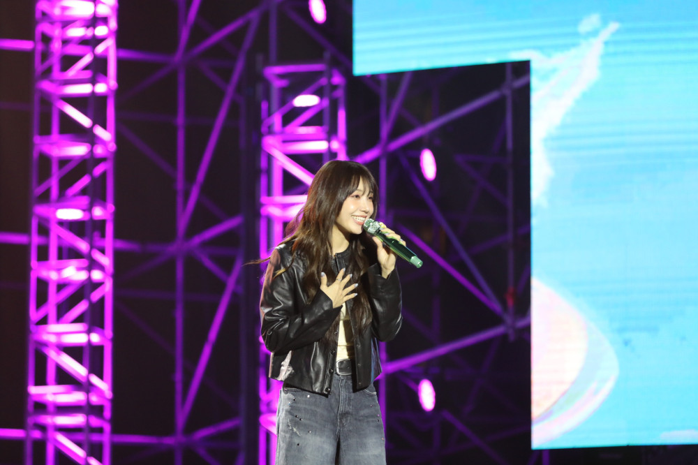  暖心破圈！鄭恩地尋童、李多慧可愛報名單，台南耶誕演唱會收視口碑雙豐收