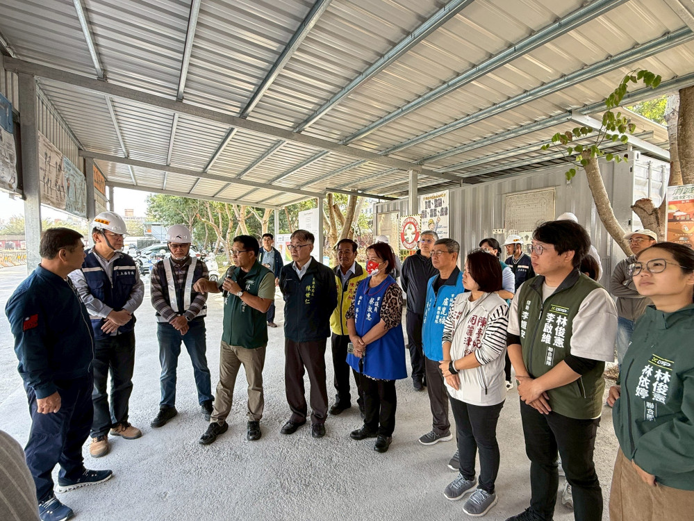 臺南市議會工務委員會勘查慶平公園涼亭修繕及臺南高院新建辦公廳室工程