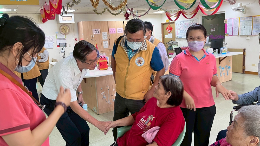 屏東榮家歡迎高雄榮家 實地參訪以住民中心服務照顧模式