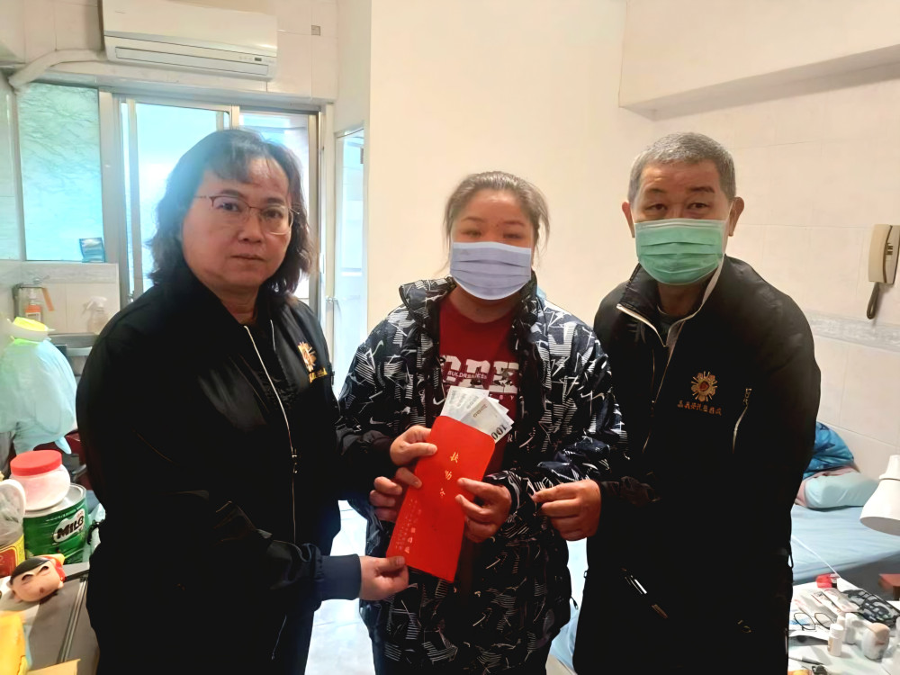 嘉義榮服處感謝福添福基金會 及時助經濟弱勢榮民遺眷