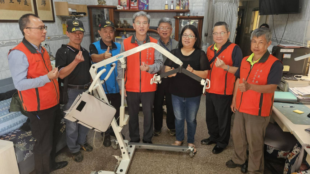 公私協力展愛！慈濟致贈移位機助脊髓傷榮民安心復健