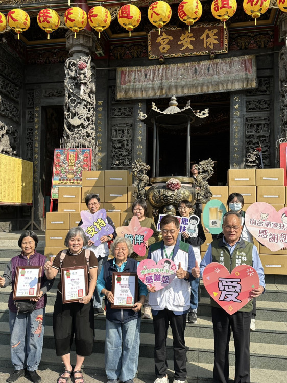 千公斤暖心麵條直送家扶！南廠保安宮與邱莉莉議長攜手寒冬送暖