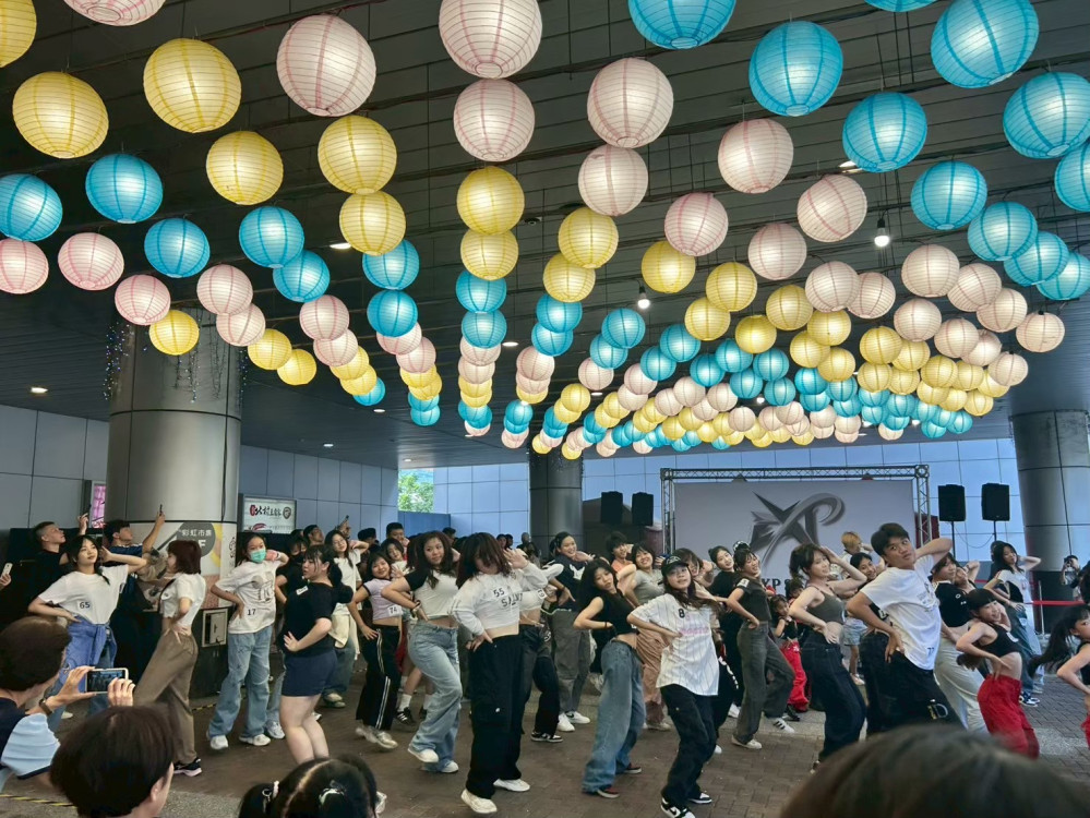 新光三越高雄左營店金馬卡利High登場！單卡累計消費最高回饋7％超有感