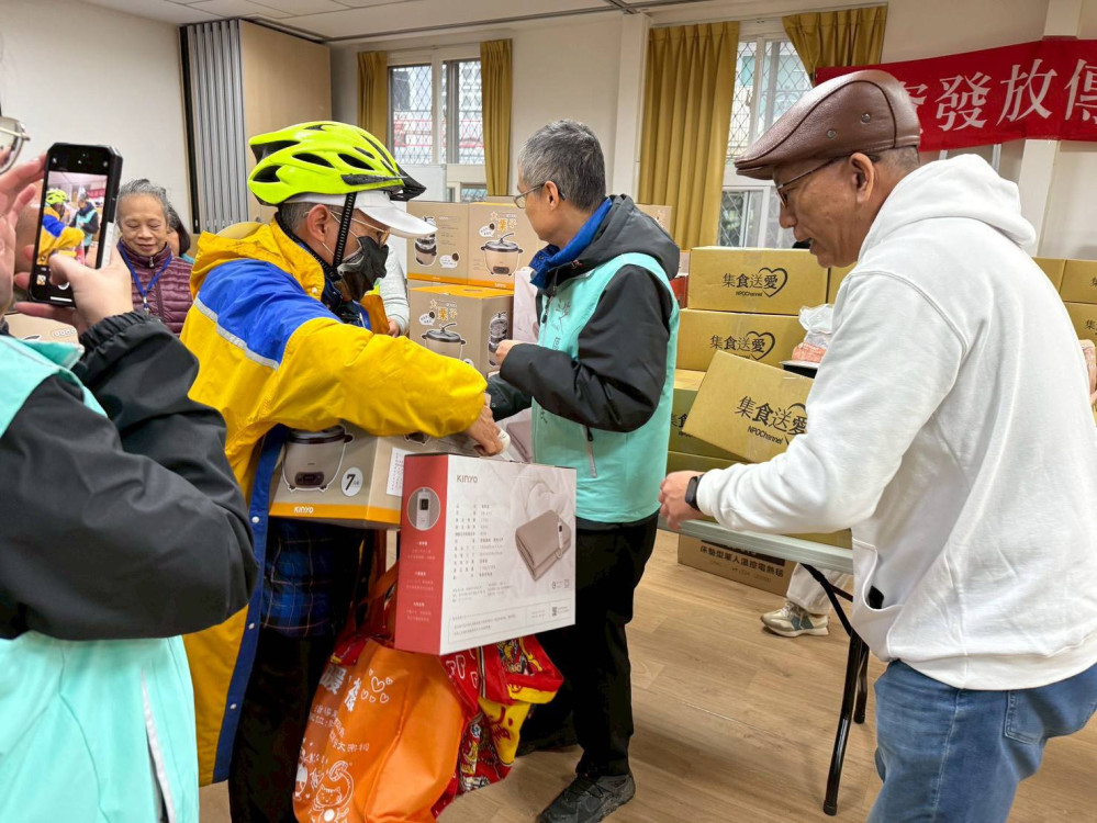 線上線下齊送愛！NPO channel公益平台「集食送愛」到北海岸弱勢家庭