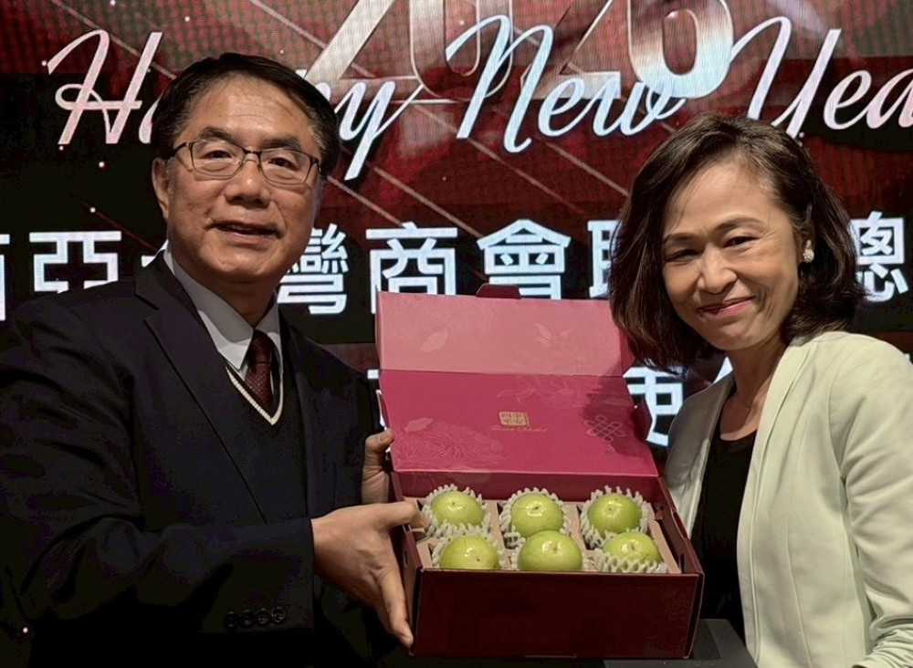 承接芒果熱潮 臺南市長黃偉哲率團攜臺南蜜棗叩關馬來西亞年節市場