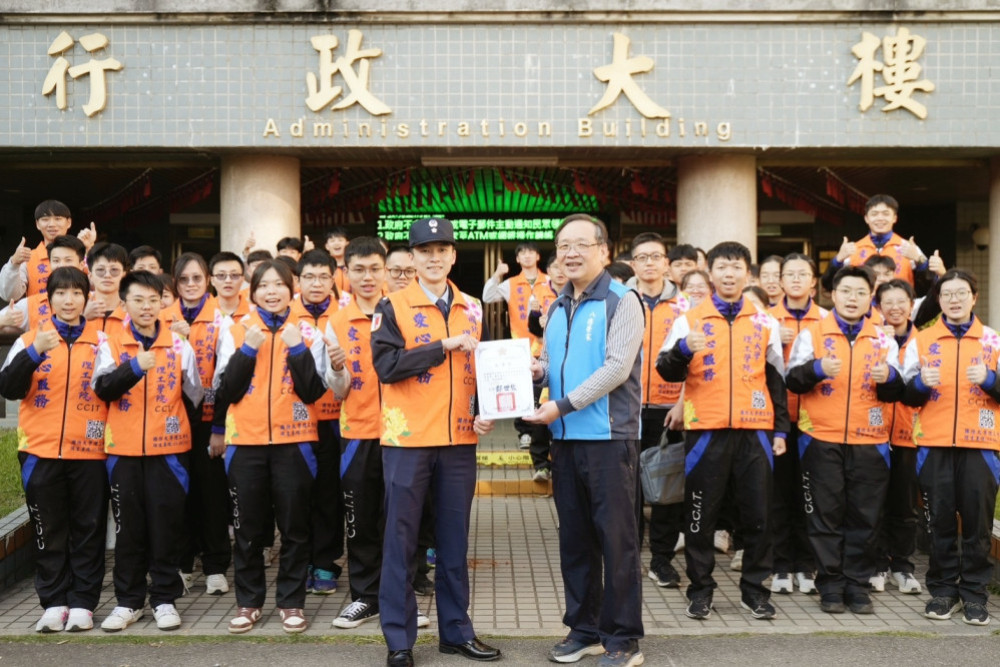 青年展熱血、服務展紀律　國防大學志工助八德榮家清掃環境迎春納福