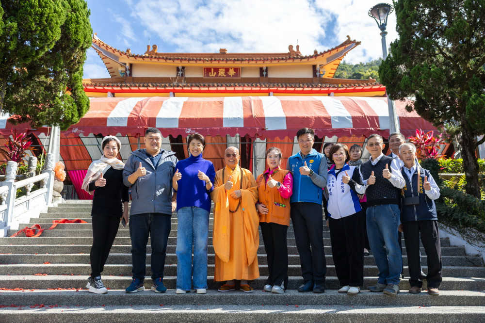清德寺歲末聯歡  祥獅獻瑞迎新春春聯墨寶傳祝福