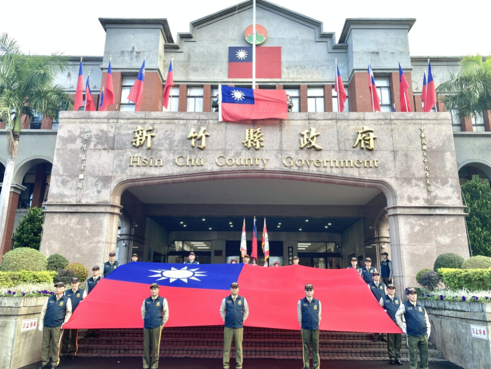 科技首都、幸福竹縣　竹縣長楊文科主持元旦升旗感謝鄉親支持縣政建設