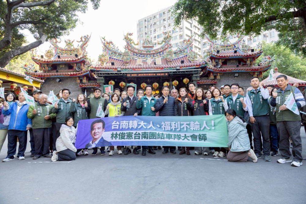 選前最後關鍵時刻　林俊憲車隊遊行爭取市民支持