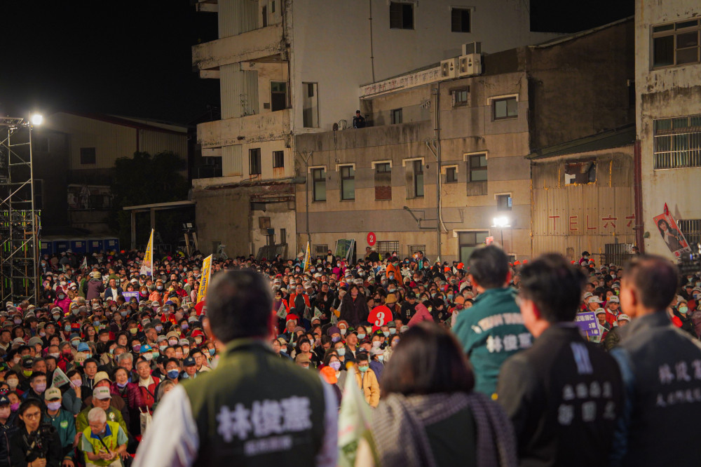 林俊憲造勢晚會成功吸引兩萬鄉親 力挺台南市長初選