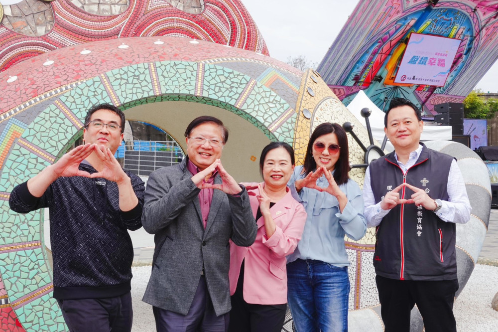 雲嘉南濱海音樂會嗨翻新年，美食美景齊聚