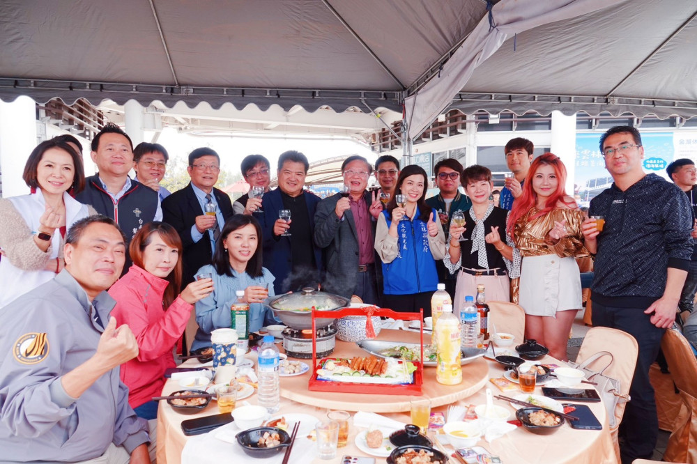 雲嘉南濱海音樂會嗨翻新年，美食美景齊聚