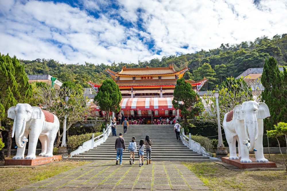 清德寺歲末聯歡  祥獅獻瑞迎新春春聯墨寶傳祝福