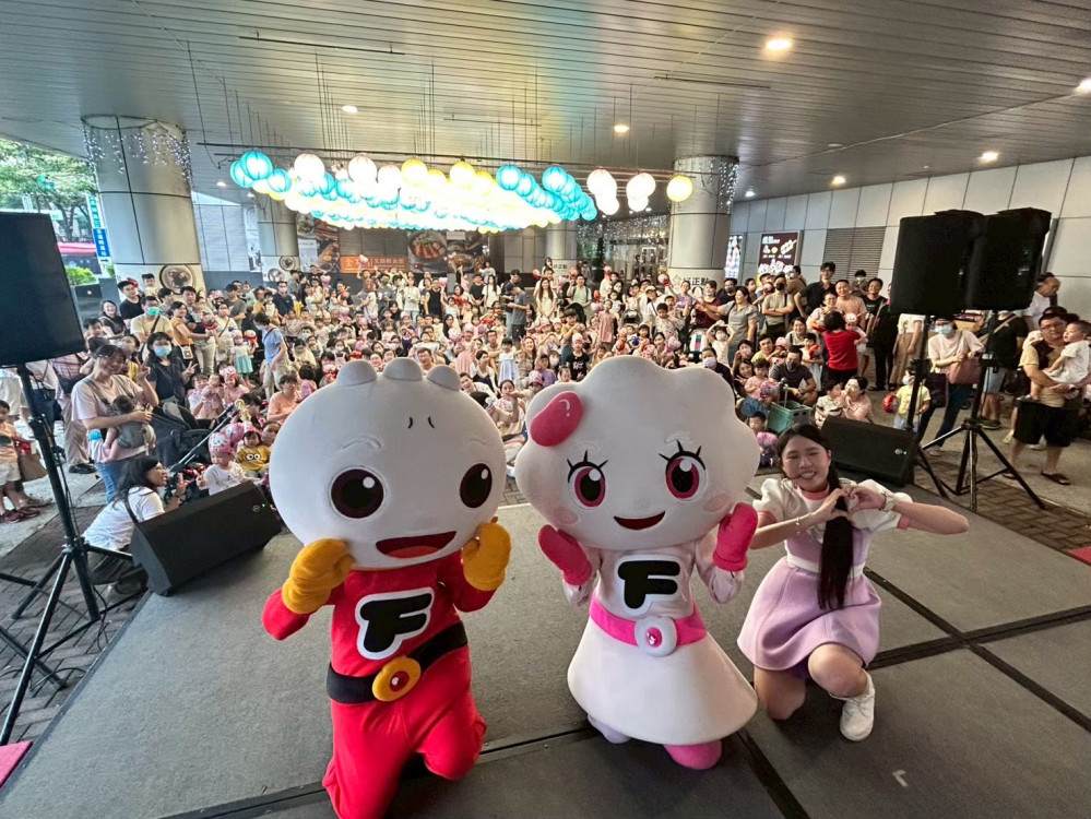 新光三越左營店寒假玩樂地圖啟動！雙展開幕日湧人潮搶體驗商機