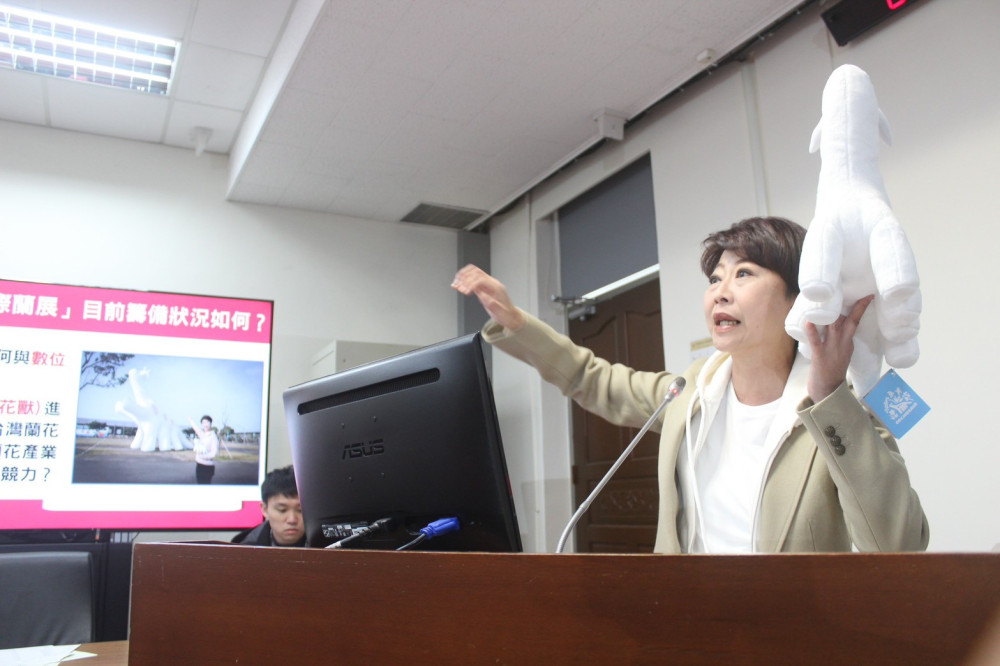 陳亭妃立院修法挺農民！解決後壁蘭花園區身分困境、重罰市場操縱價格