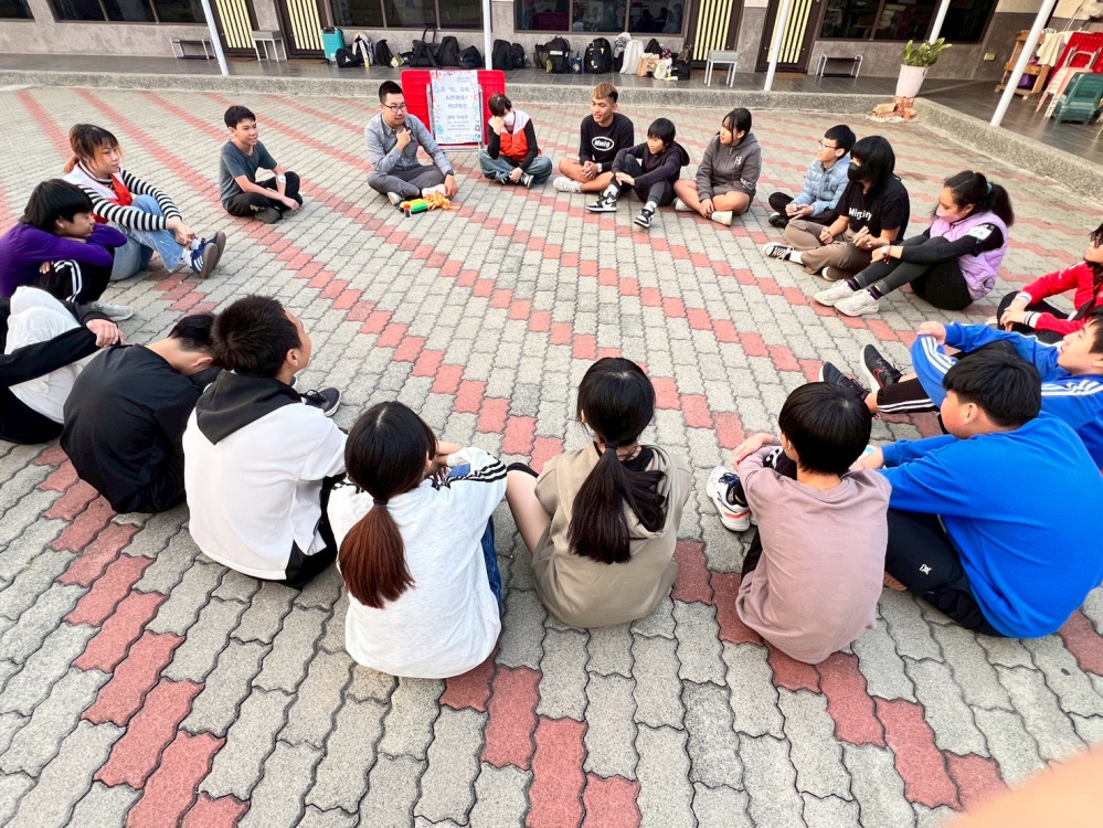 . 談「情」說礙築航道 台南世界展望會陪伴弱勢青少年成長