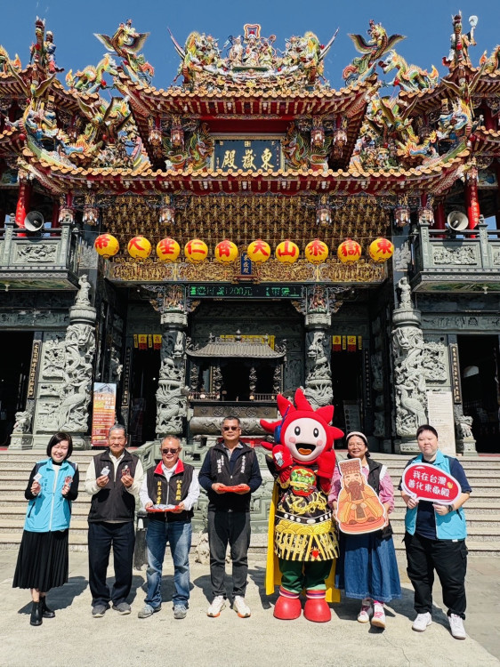 駿馬奔騰迎新春 台南大遠百新春檔期優惠滿檔、祈福活動登場