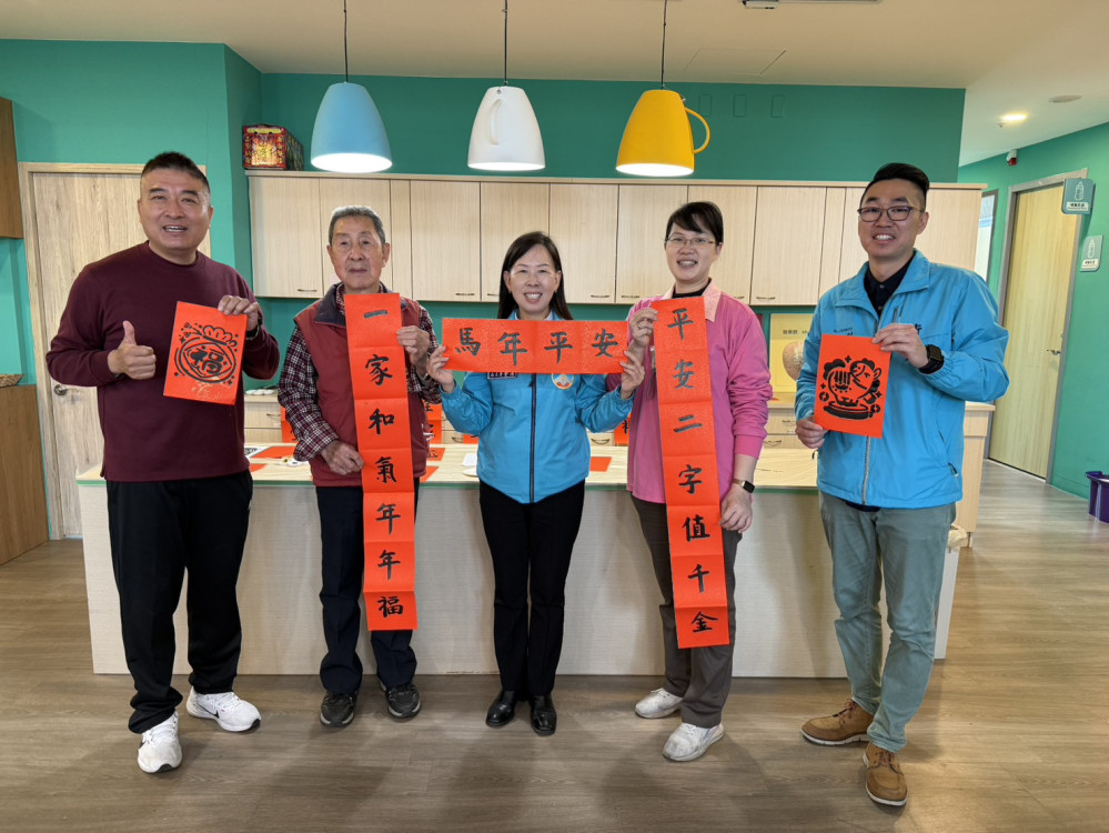 金門春節關懷社區式長照機構長者傳遞祝福