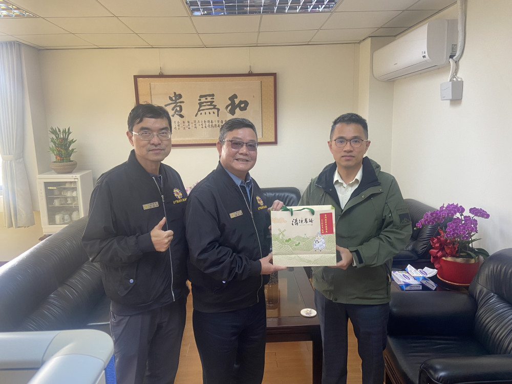 金門榮服處劉信義新春拜會金湖金城警 感謝協力服務聯結