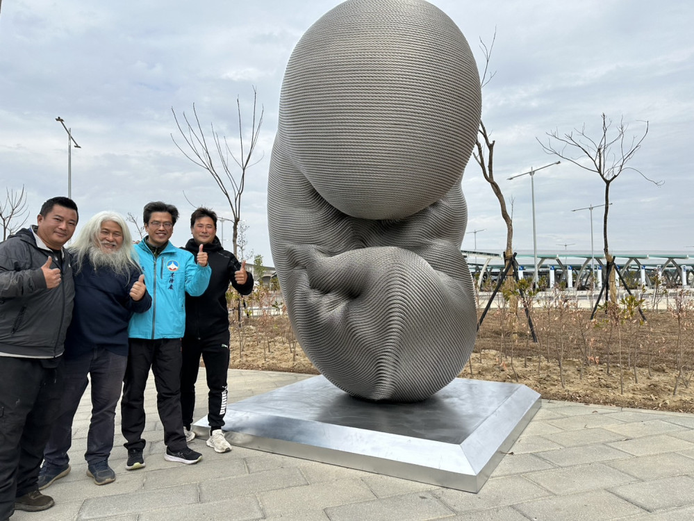 康木祥國際級雕塑進駐金門港旅運中心 締造藝術國門 