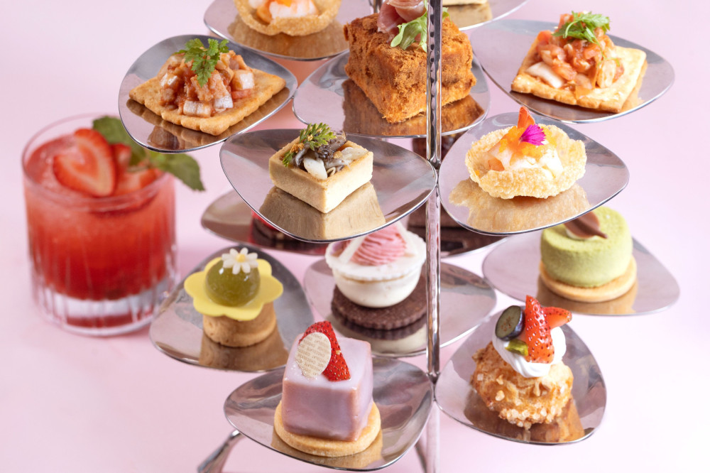 高雄萬豪酒店莓好時光！草莓季甜點、午茶粉嫩登場