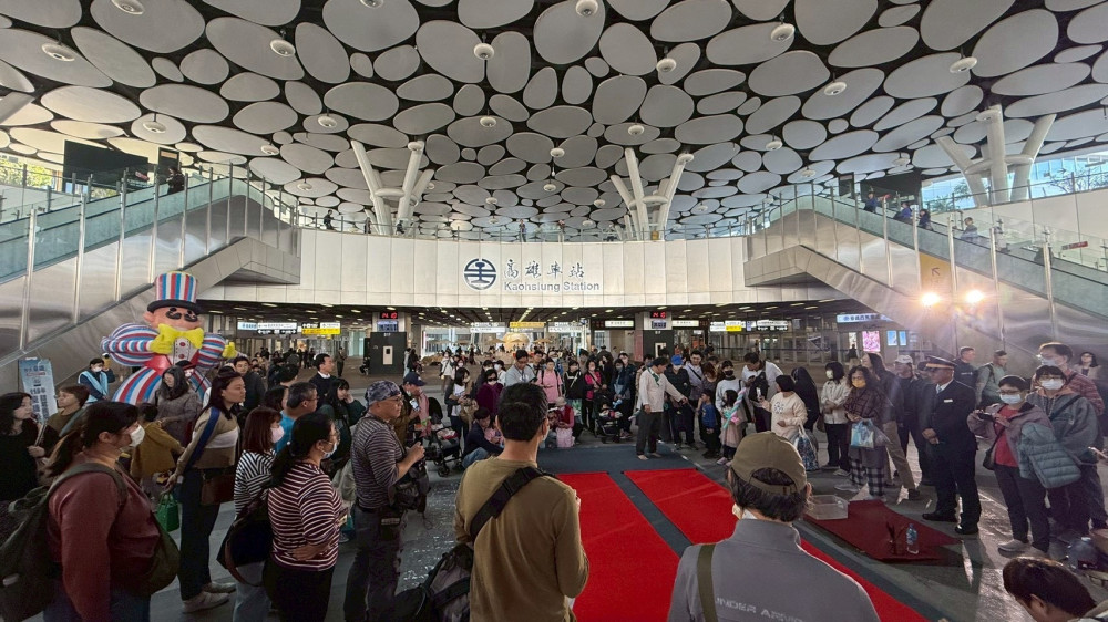 Global Mall新左營「馬吉福袋」三重抽！BMW名車等你帶回家