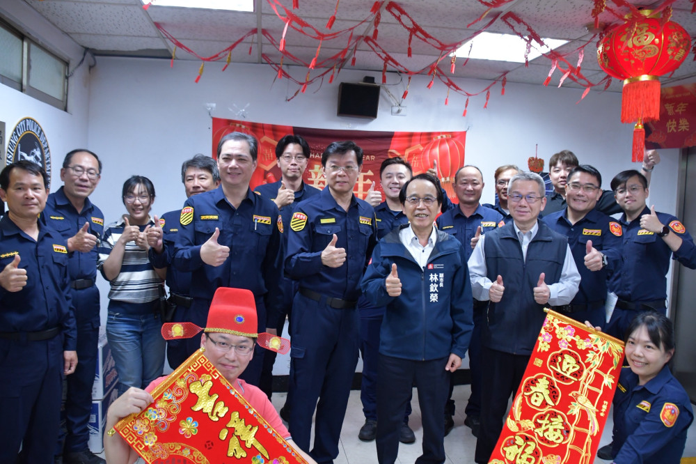 副市長林欽榮春節慰問交大警  肯定AI辨速系統榮獲數位轉型楷模獎