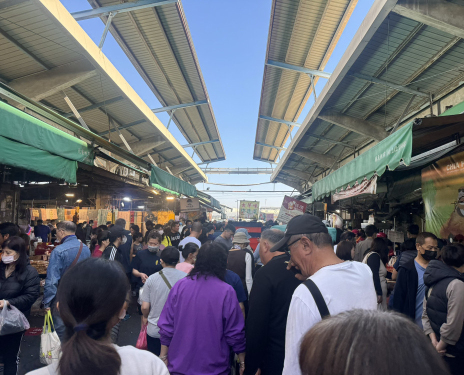 2026台南行春開跑！老街商圈買氣旺 虎頭埤「卡比胖拉」與三大燈節閃耀新春