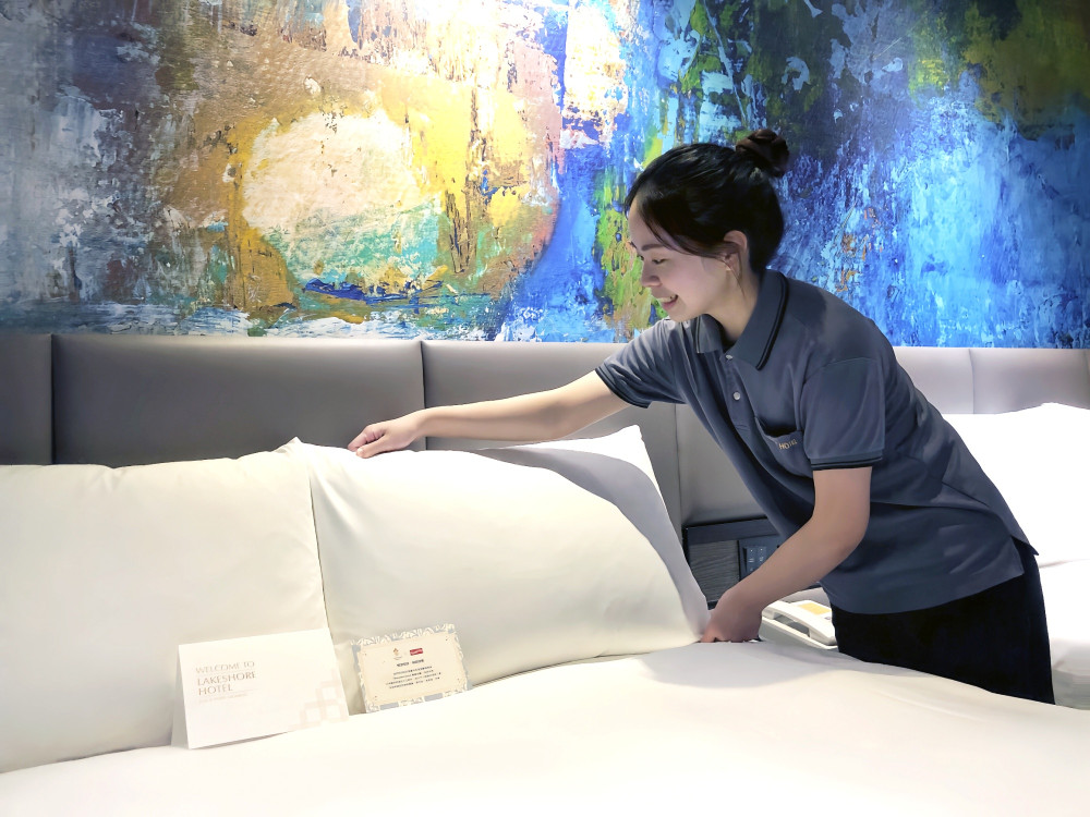 逆風翻轉！煙波集團2025營收成長3％ 豪發年終最高6個月、房務員挑戰百萬年薪