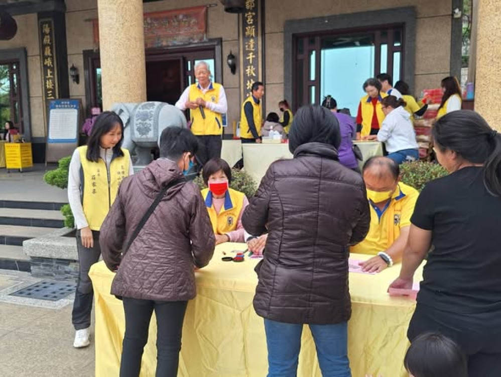 年味更濃了！旗山區公所 x 慈善團體發送便當、棉被與慰問金關懷弱勢