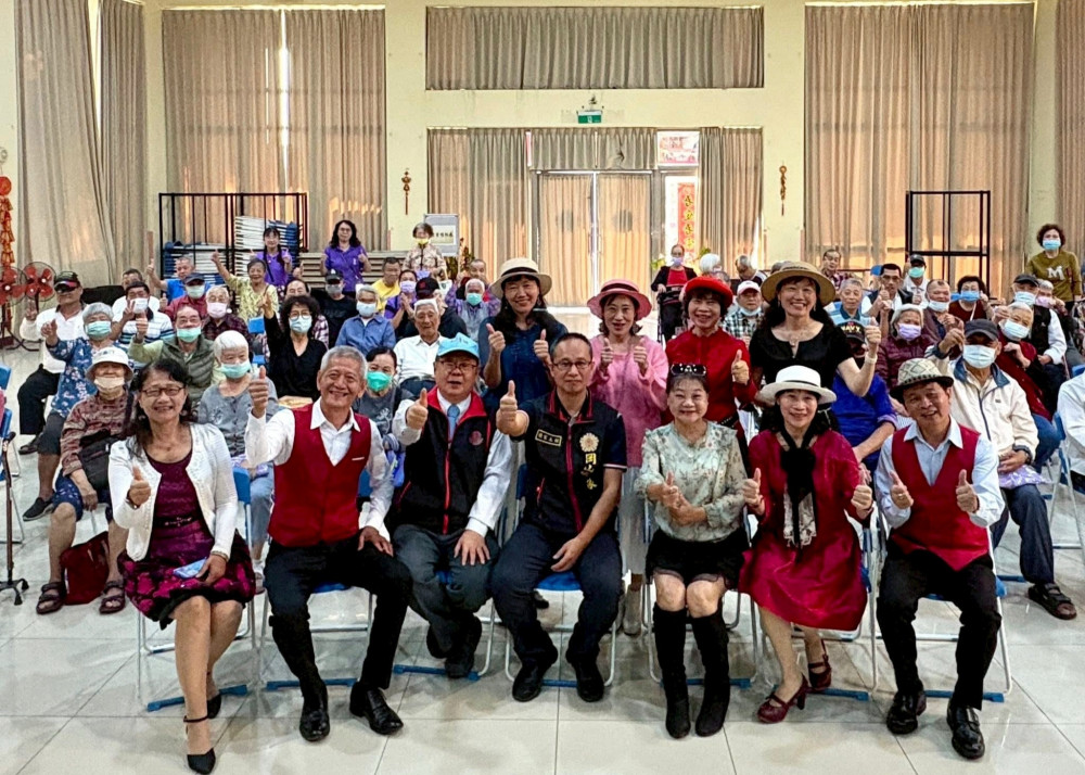 臺南樂透歌友會元宵公益傳愛 溫馨洋溢榮家