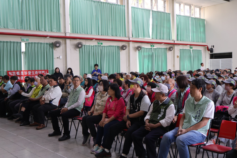 臺南市中西區公所啟動登革熱防疫志工培訓！370位種子人員集結，強化社區孳清戰力