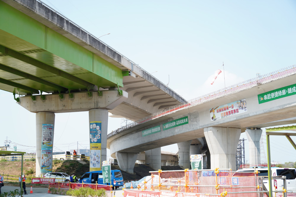 立法委員林俊憲領軍考察台南交通「最後一哩路」 北外環交流道工程邁向2026完工