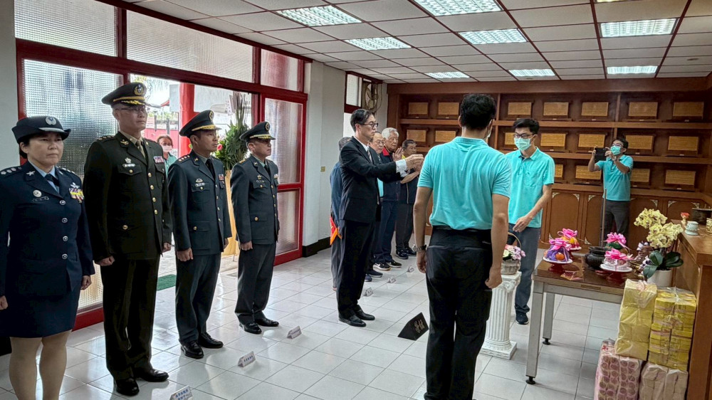 屏東榮家舉行春祭典禮 追思榮民先賢