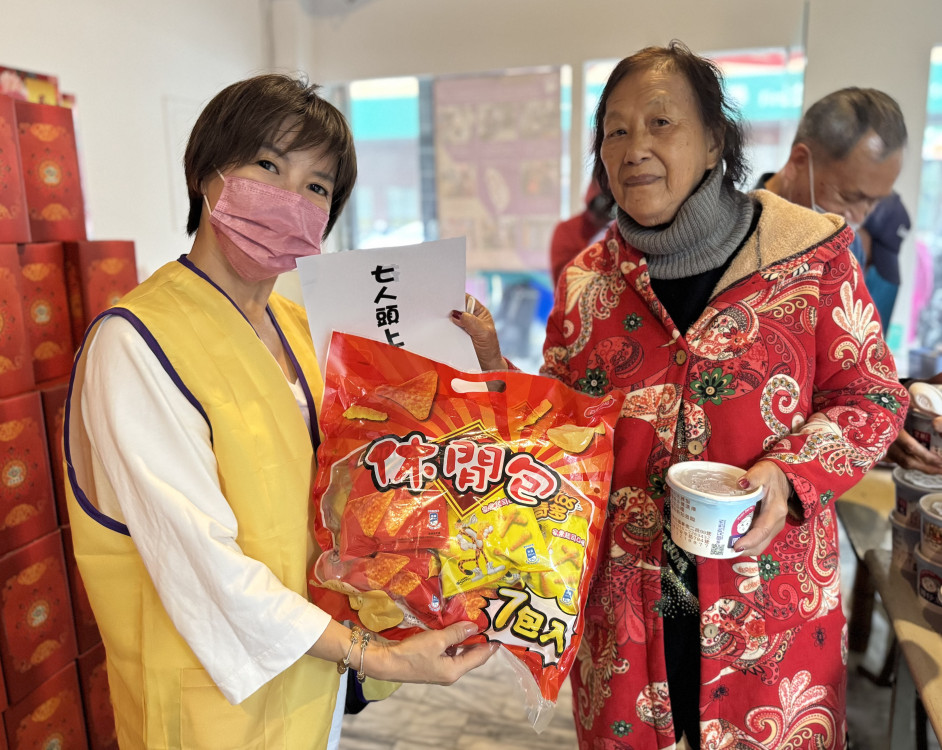 人安基金會台南平安站元宵送暖 情暖弱勢